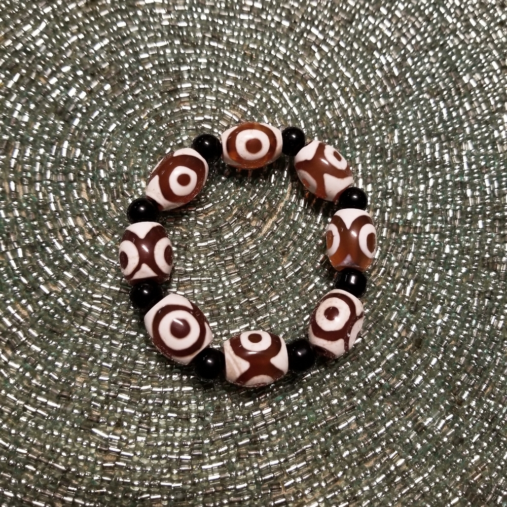 3/$30 Agate beads Bracelet.